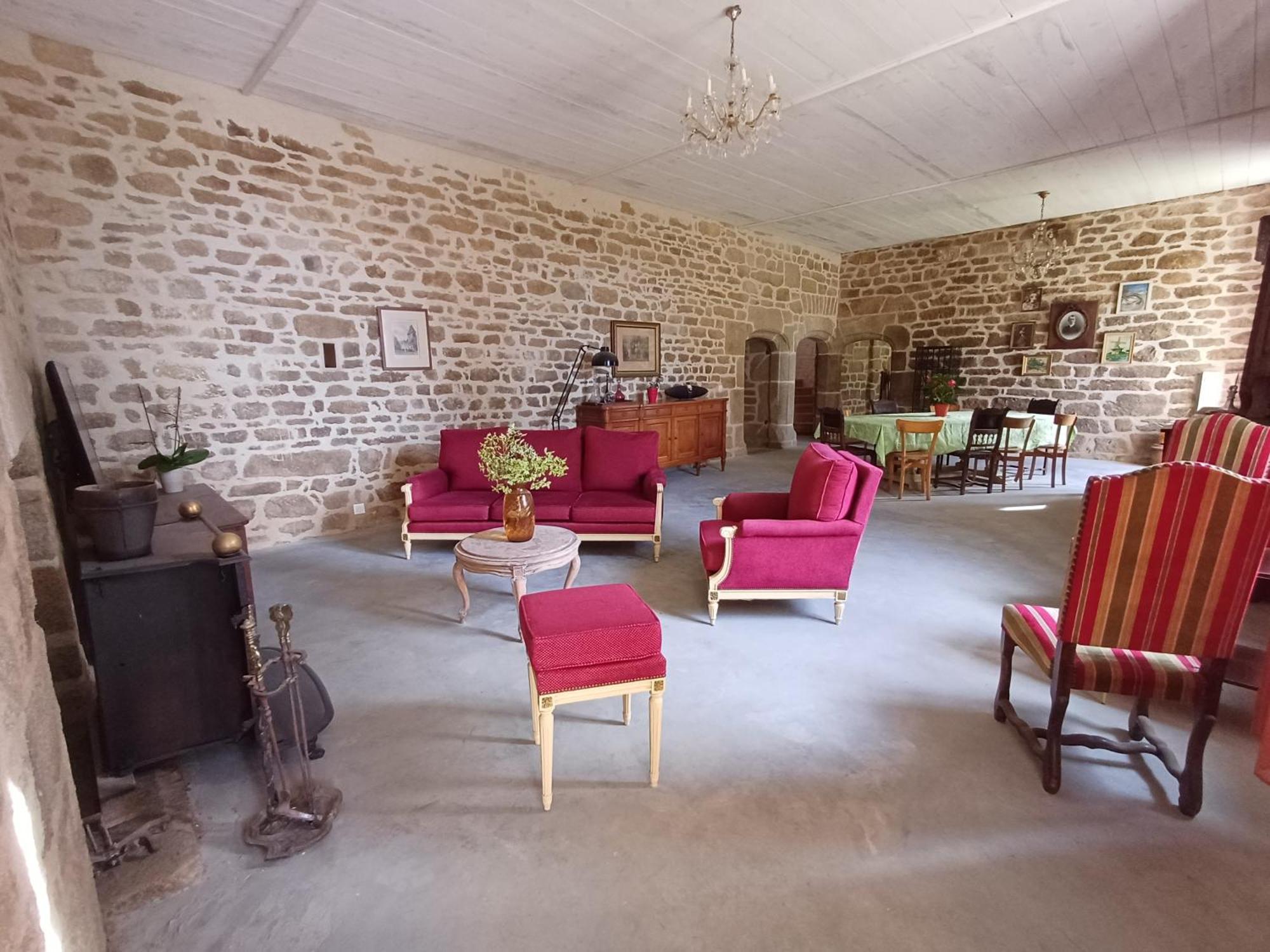 Chateau De Kerouallan Hébergement de vacances