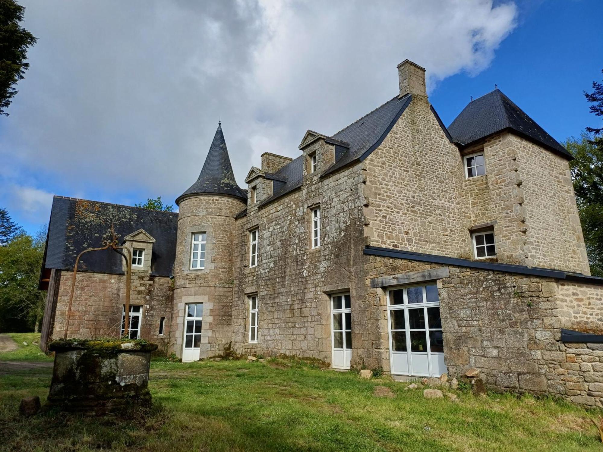 Hébergement de vacances Chateau De Kerouallan