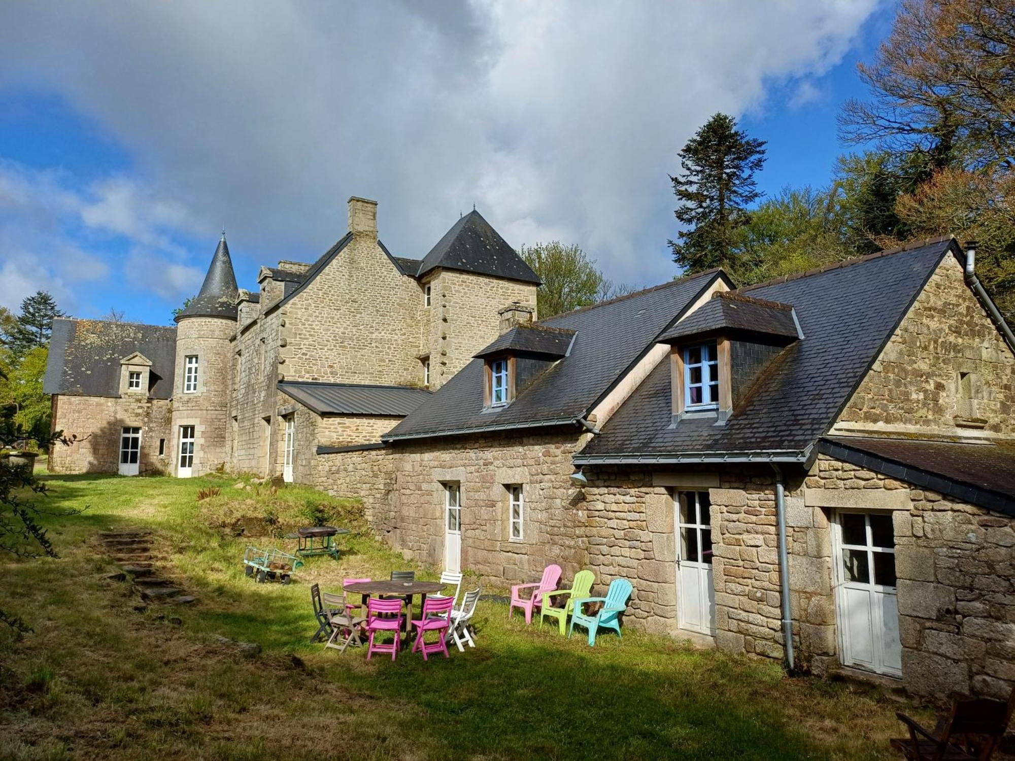 Hébergement de vacances Chateau De Kerouallan Lignol